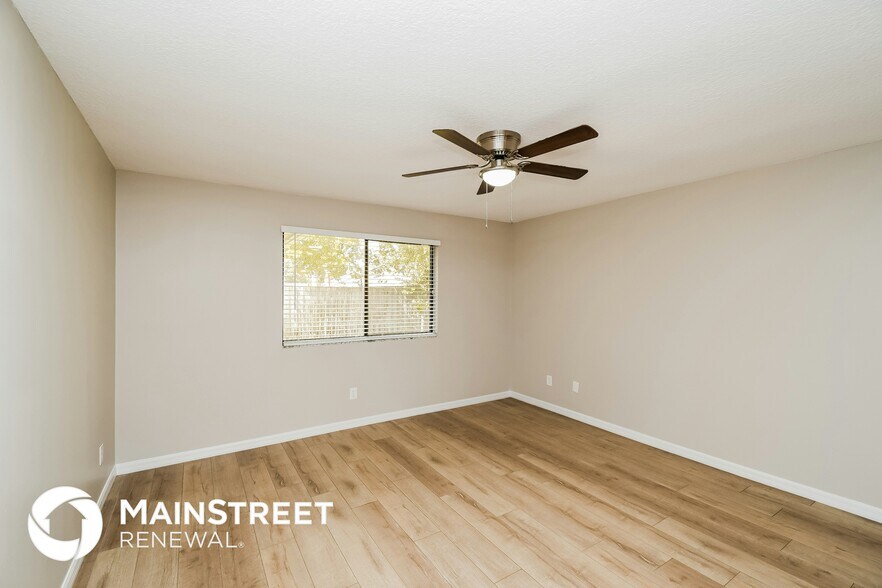 Building Photo - 576 Charles Carroll St