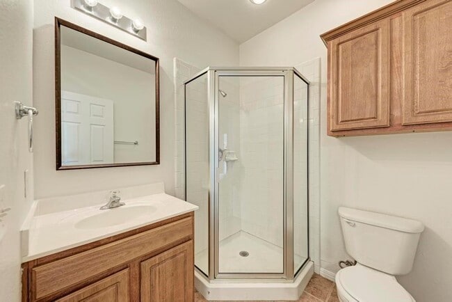 Building Photo - 1906 W 42nd St