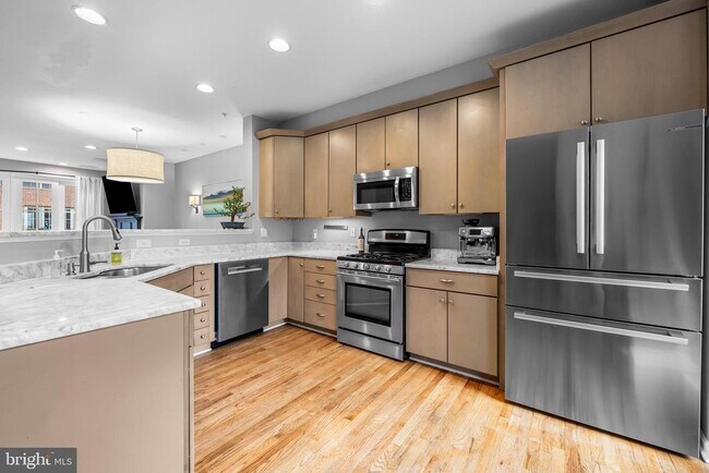 Building Photo - 2614 Lighthouse Ln