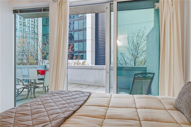 Building Photo - 44 Peachtree Pl NE