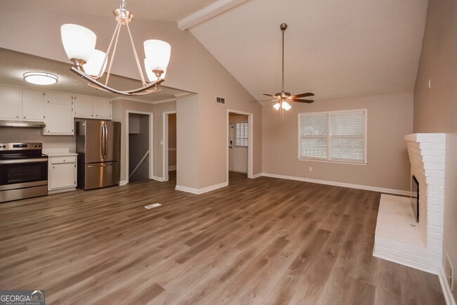 Building Photo - 2621 Laurel Woods Ln SE