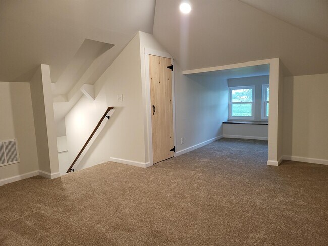Building Photo - 909 Crouse Mill Ln