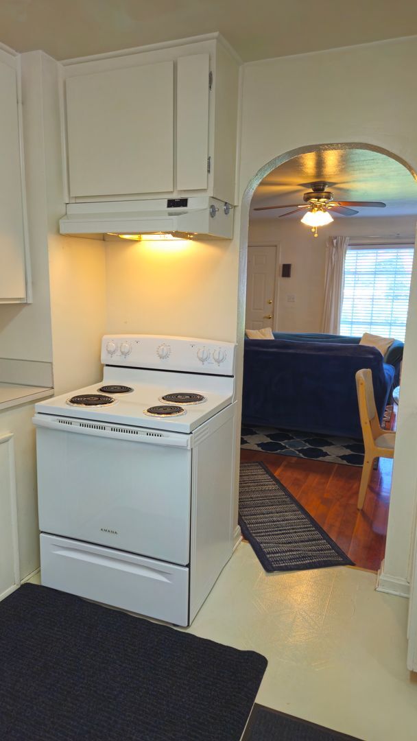 Building Photo - BG Properties, L.L.C.