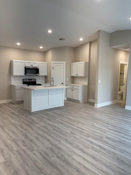 Building Photo - 12817 E Blake St