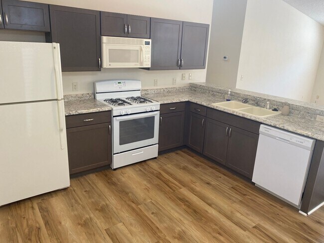 Building Photo - Annual Rental  in The Village of Piedmont - Unfurnished  - 2 Bedroom 2 Bath Patio Villa, with pon...