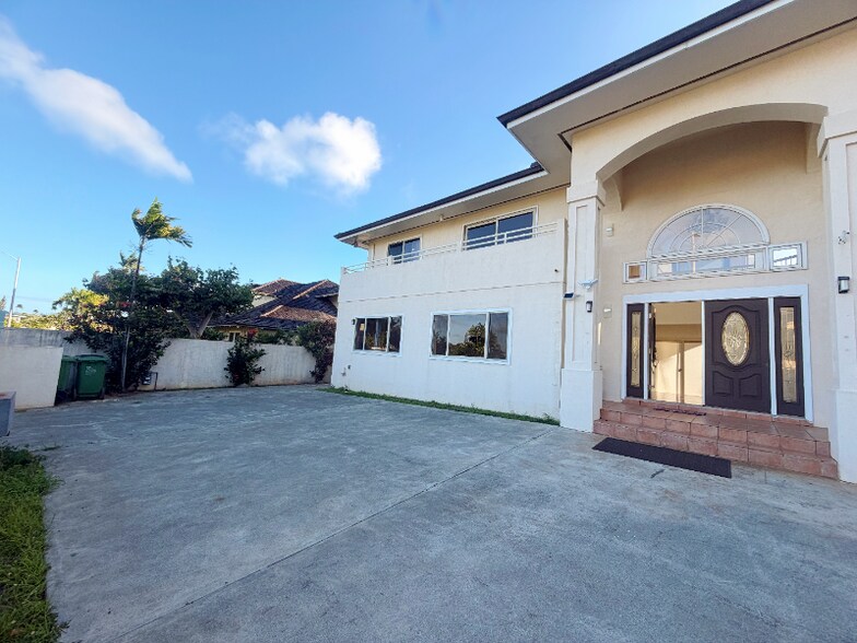 Building Photo - 736 Ulili St