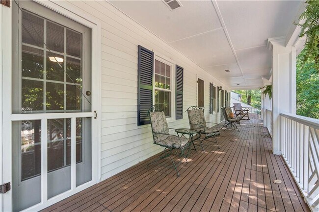 Building Photo - 78 Pheasant Dr SE