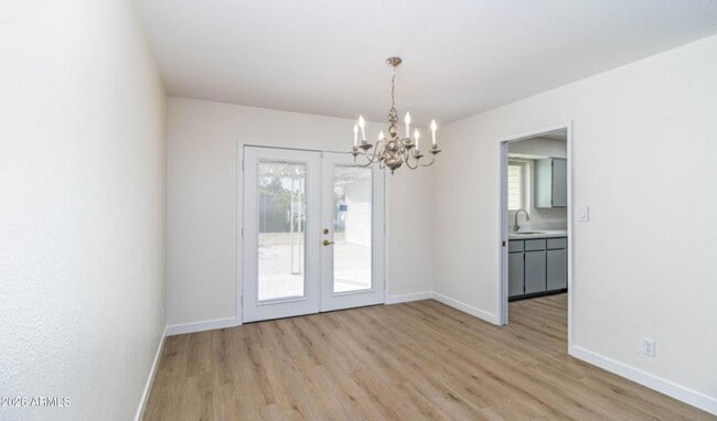 Building Photo - 1303 W Devonshire St