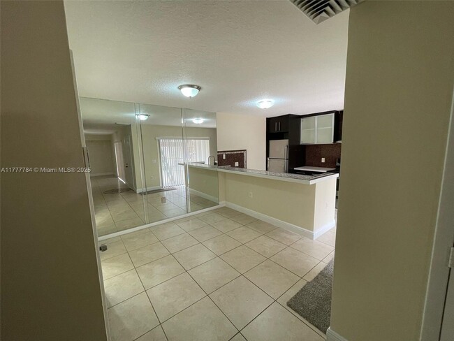 Building Photo - 870 Blue Ridge Cir