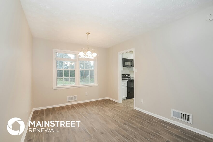 Building Photo - 3037 Kathy Ln NW