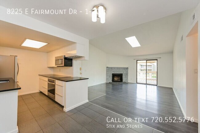 Building Photo - 8225 E Fairmount Dr