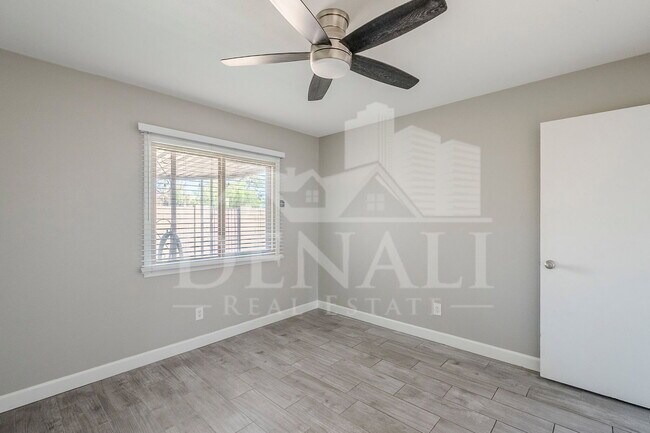 Building Photo - 600 S Dobson Rd