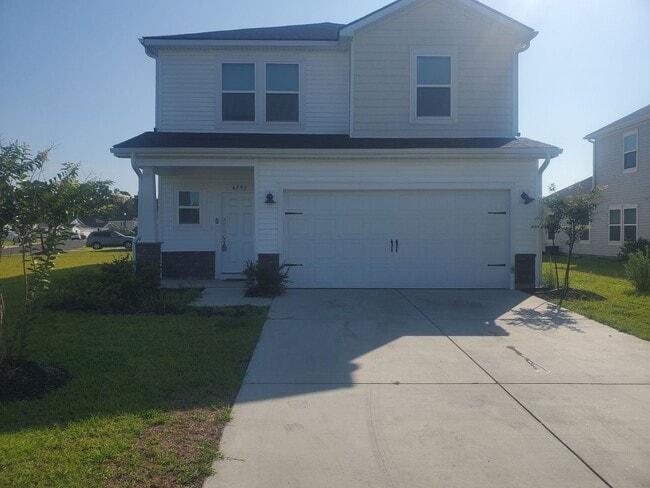 Primary Photo - Don't miss out on this beautiful 5 Bedroom...