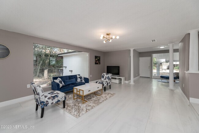 Building Photo - 5262 Tulane Ave