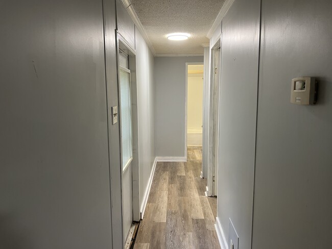 Building Photo - 33 Macks Dr