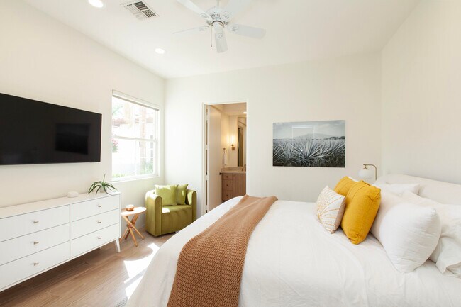 Building Photo - 48550 Capistrano Way