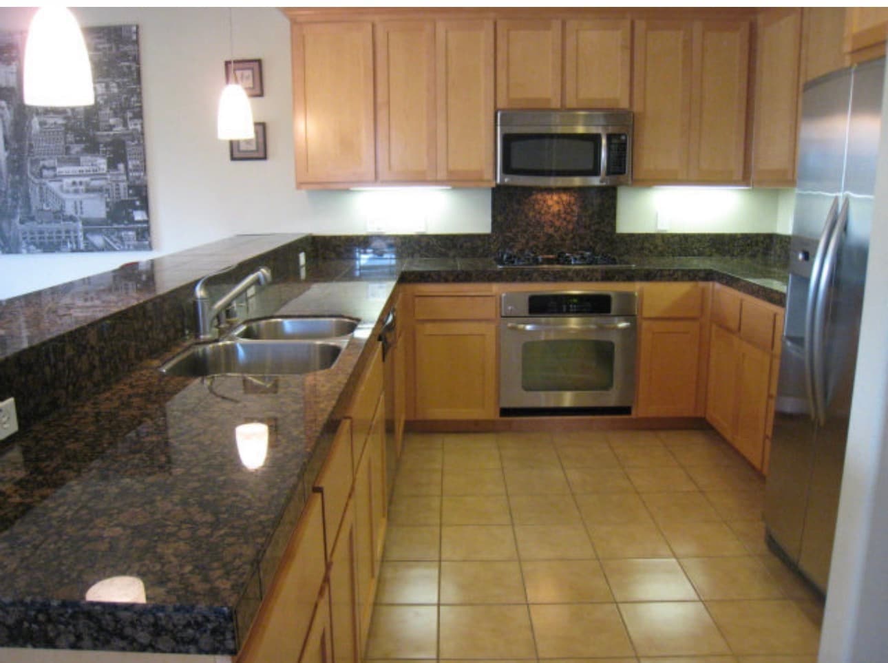 Building Photo - 2095 Samaritan Dr