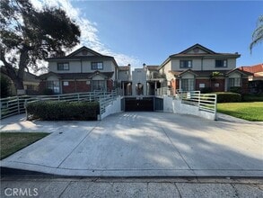 Building Photo - 222 W Dexter St