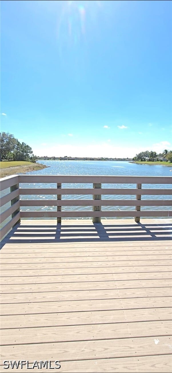 Building Photo - 687 Grove Dr