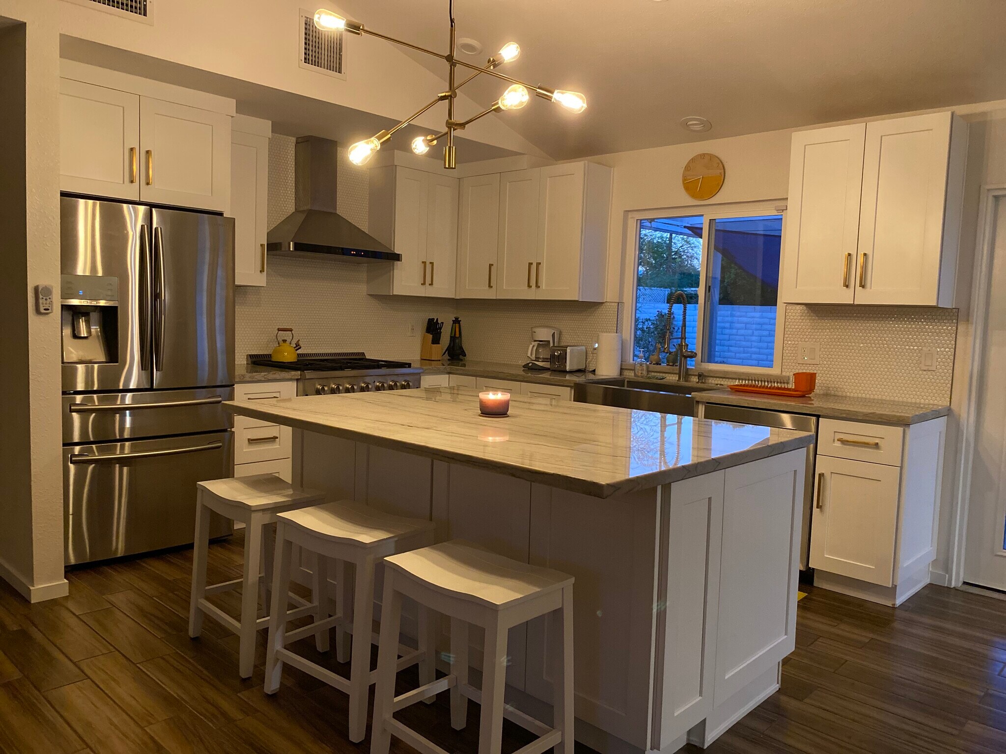 Building Photo - 2872 E Ventura Rd