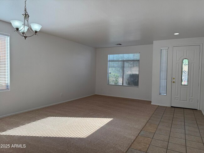 Building Photo - 6813 S 55th Ln