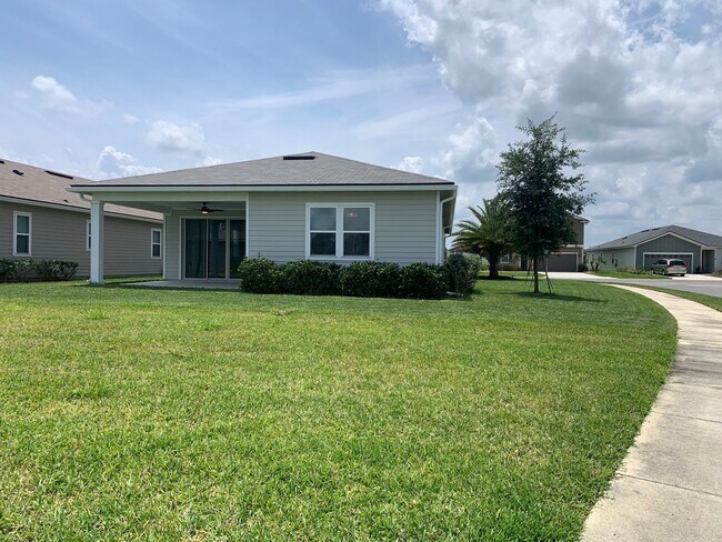 Building Photo - 816 Redtail Ln