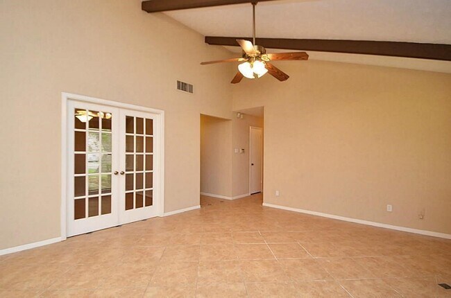 Building Photo - 3130 Frontier Dr