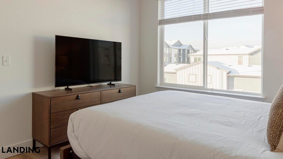 Building Photo - 10670 Jake Jabs Blvd