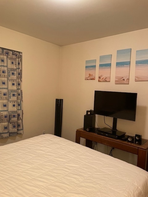 Building Photo - 264 Whippoorwill Dr