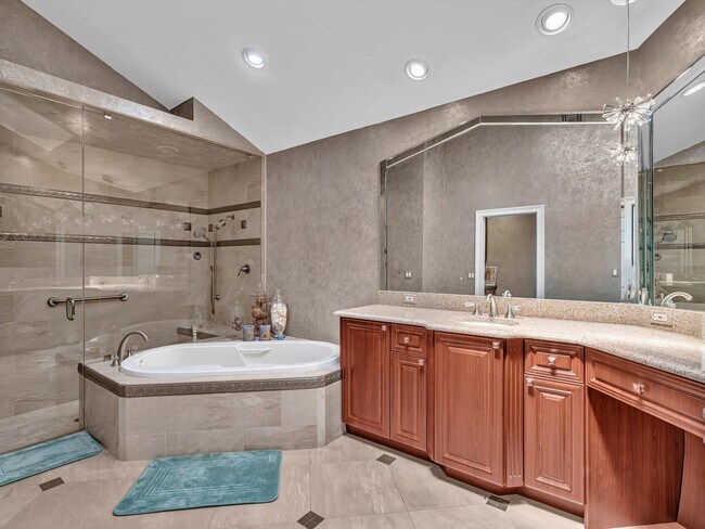 Building Photo - 10122 Spyglass Way