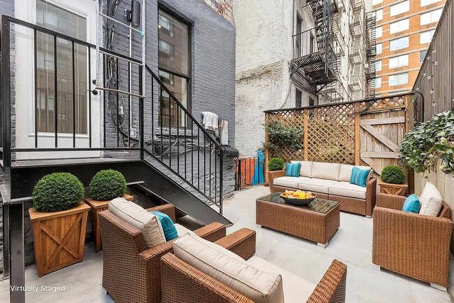 Building Photo - 314 W 51st St