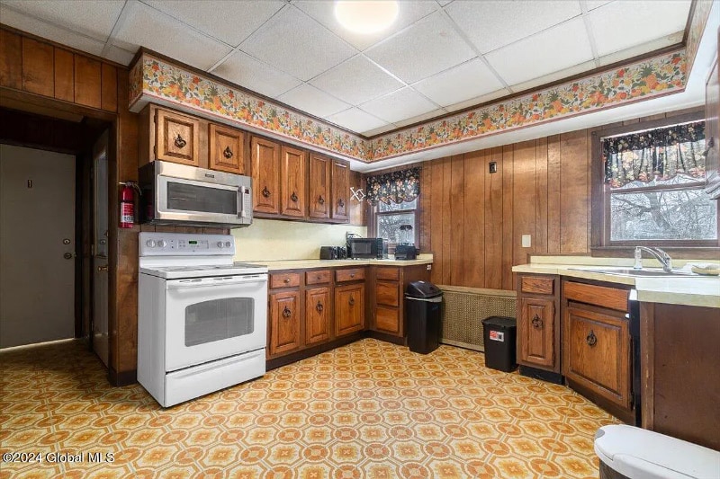 Building Photo - 100 Park Pl