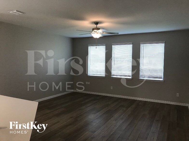 Building Photo - 14608 Serrano Ridge Rd