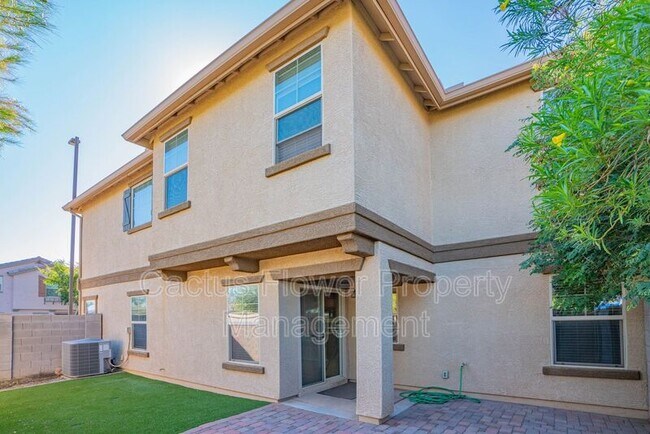 Building Photo - 533 N Ranger Trail