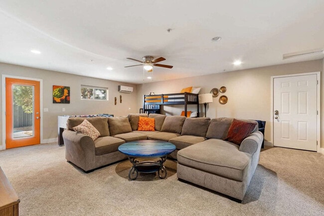 Building Photo - 627 Elmersville Rd