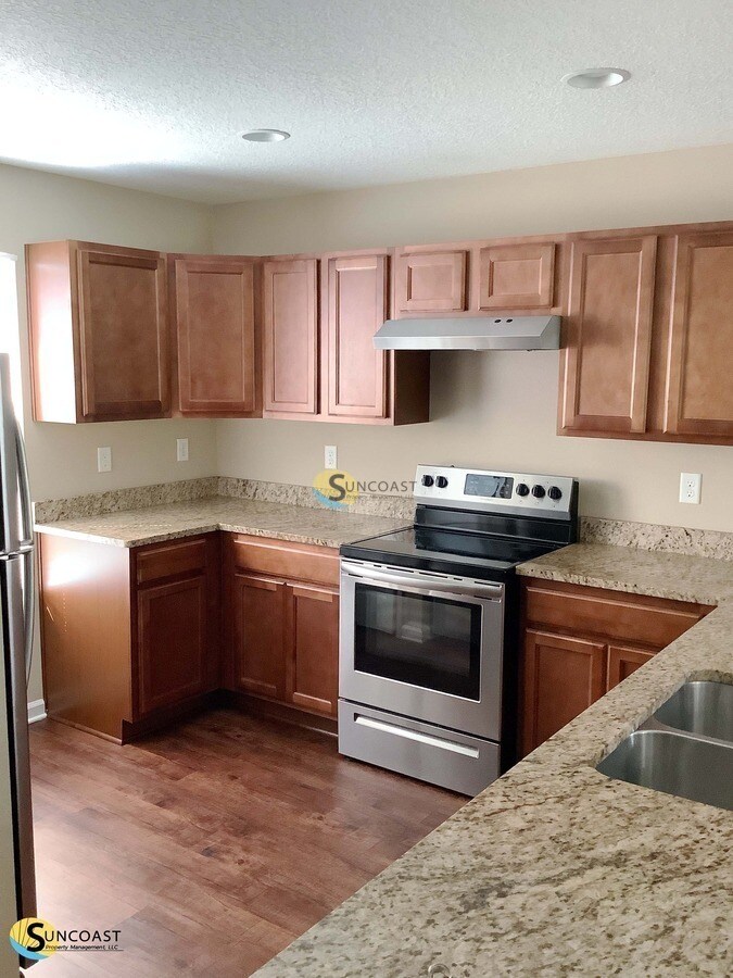 Building Photo - 8175 Golden Bamboo Dr