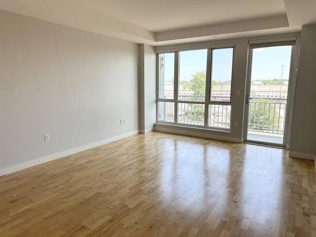 Building Photo - Tndsquare