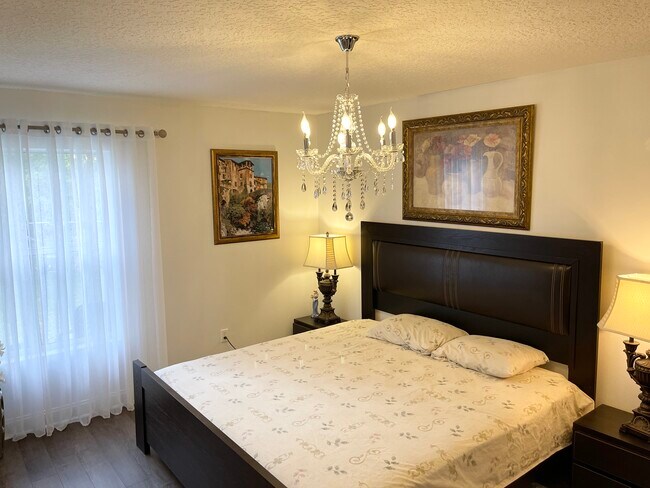 Building Photo - 35 Postman Ln