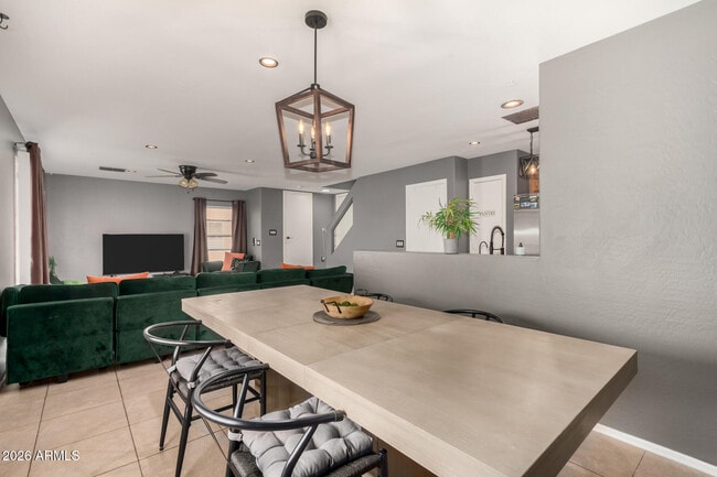 Building Photo - 12106 N 128th Ave