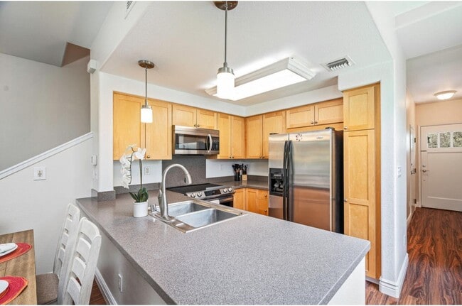 Building Photo - Ko Olina Resort Living - 3 Bed, 2.5 Bath F...