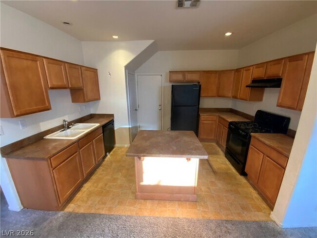 Building Photo - 5957 Rampolla Dr