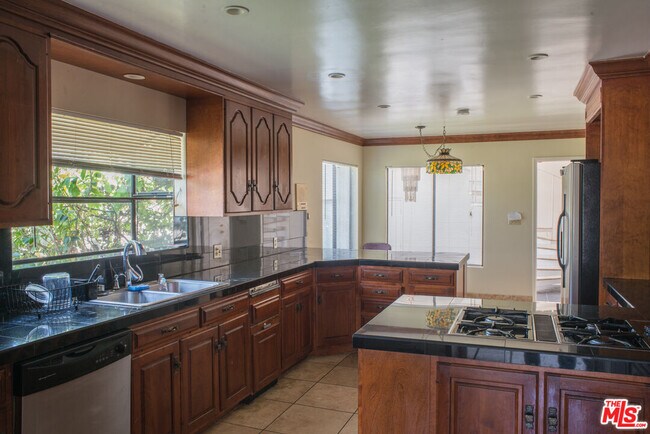 Building Photo - 8300 Regis Way