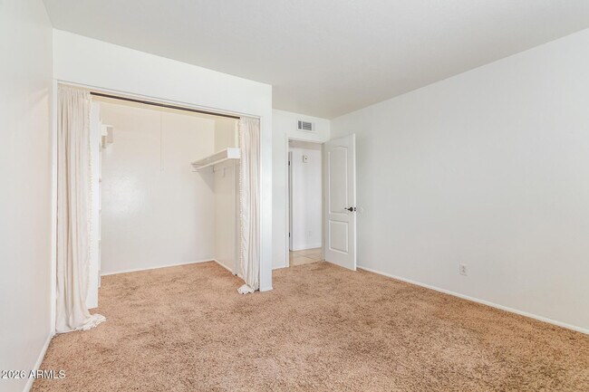 Building Photo - 3312 S Ventura Dr