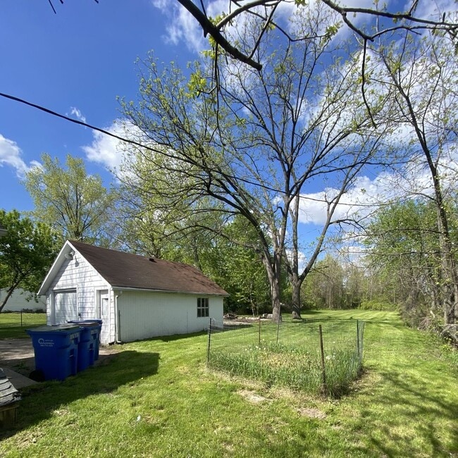 Building Photo - 25771 Peter Kaltz Rd