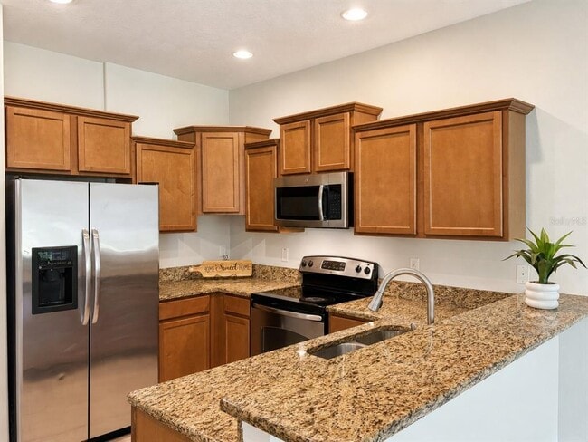 Building Photo - 11155 Savannah Landing Cir