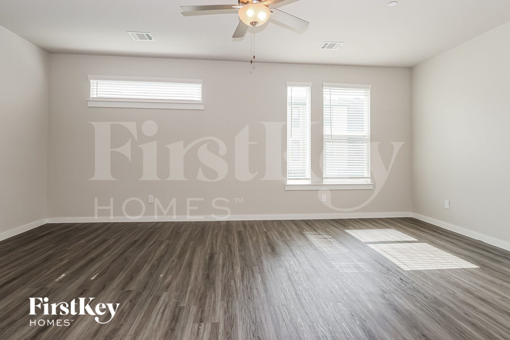 Building Photo - 18322 W Centro Cir