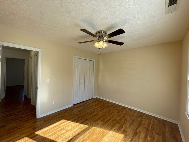 Building Photo - 3 bedroom, 2 bathroom home in Beau Rivage Plantation!