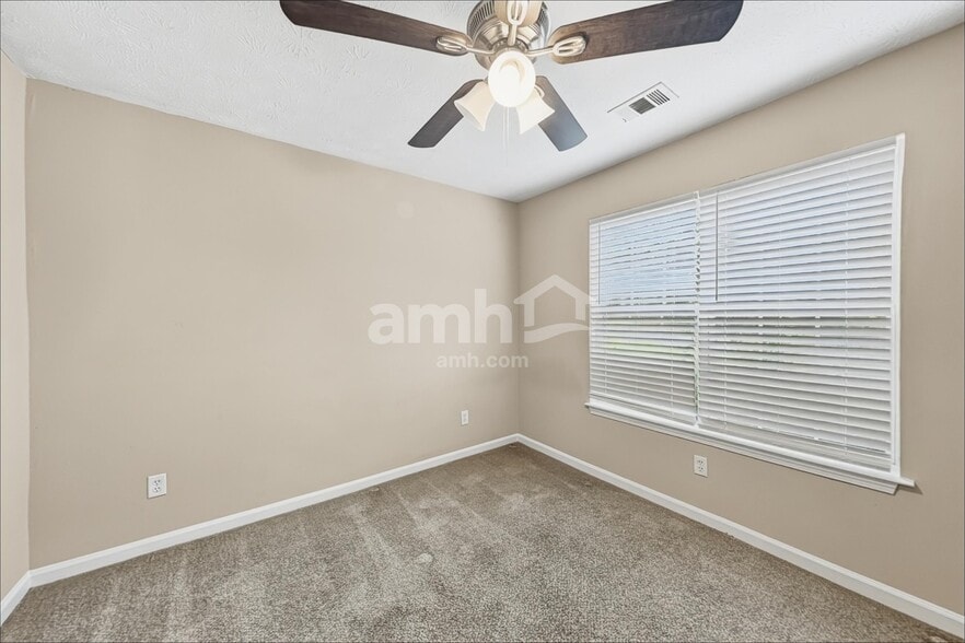 Building Photo - 4101 S Fork Dr