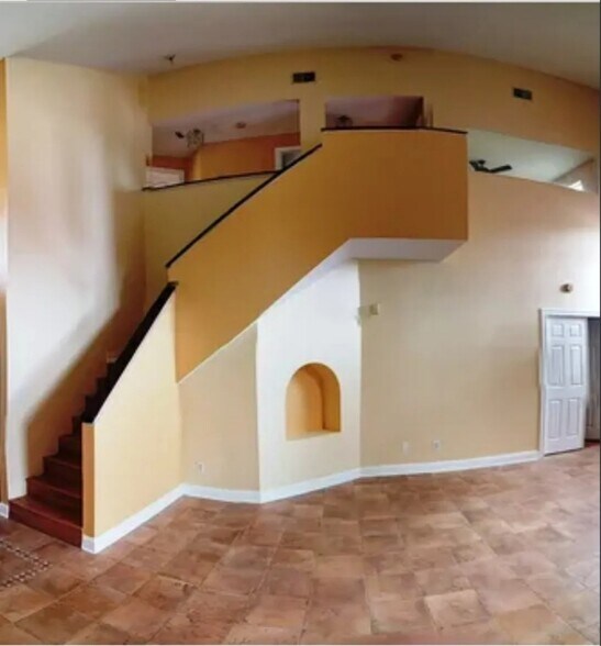 Building Photo - 7438 Victoria Cir