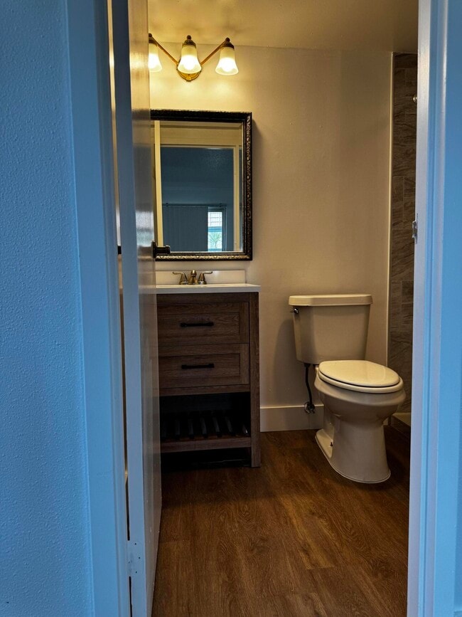 Building Photo - 103 Saxony C